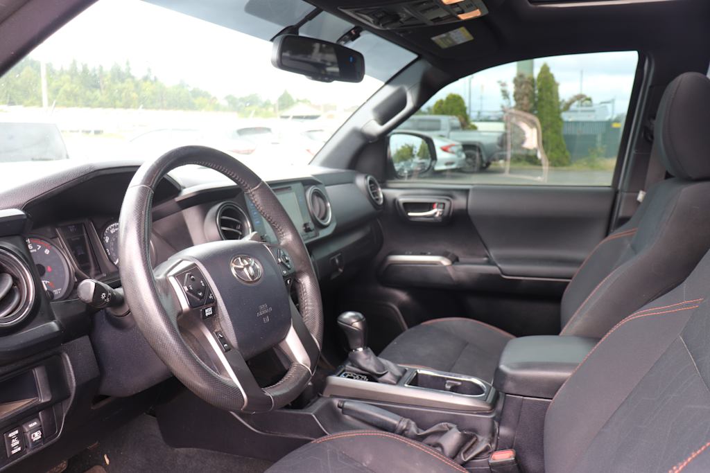 2017 Toyota Tacoma SR 2