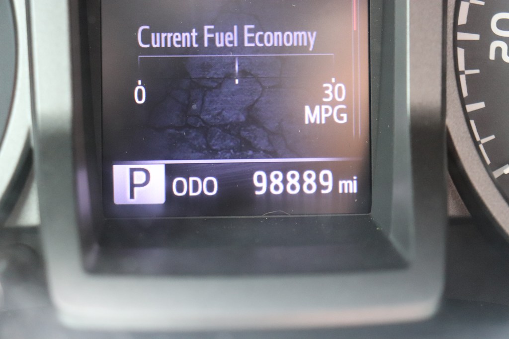 2017 Toyota Tacoma SR 7