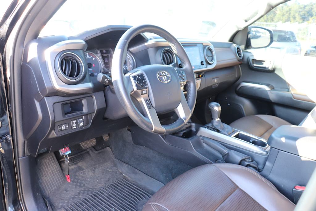 Thumbnail: 2017 Toyota Tacoma - 2
