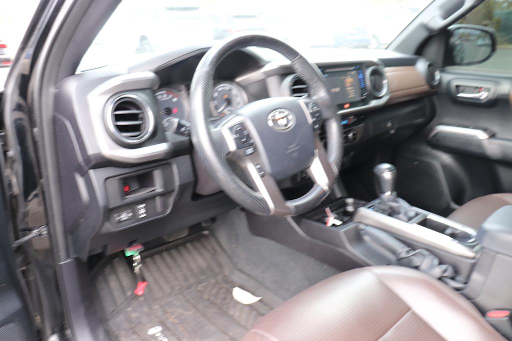 Thumbnail: 2016 Toyota Tacoma - 2