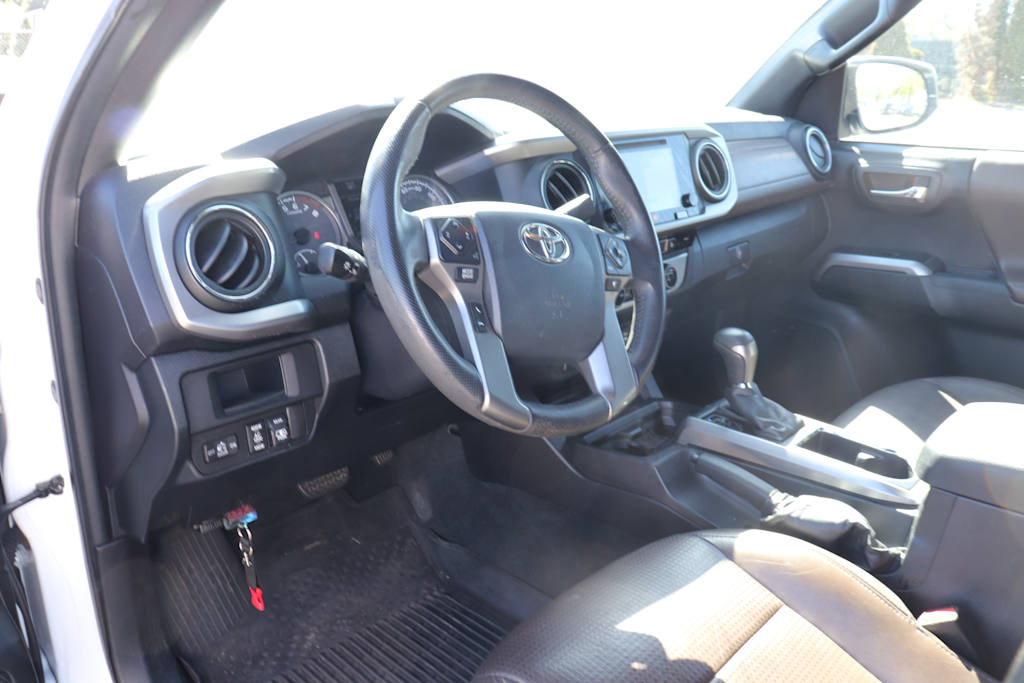 Thumbnail: 2017 Toyota Tacoma - 2