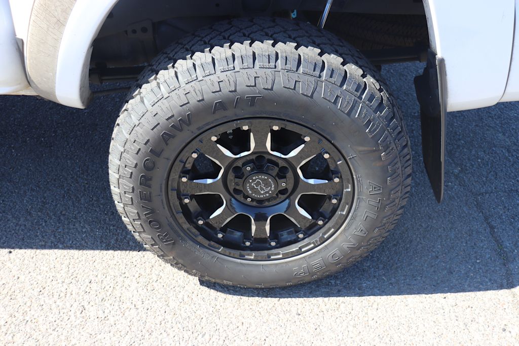 Thumbnail: 2013 Toyota Tacoma - 7