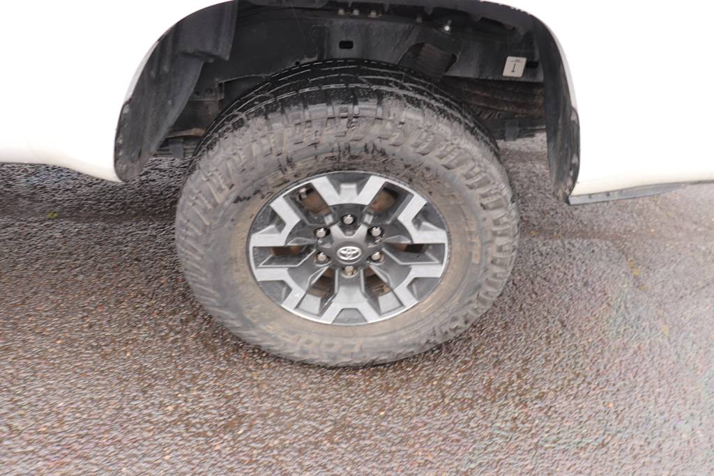 Thumbnail: 2022 Toyota Tacoma - 6