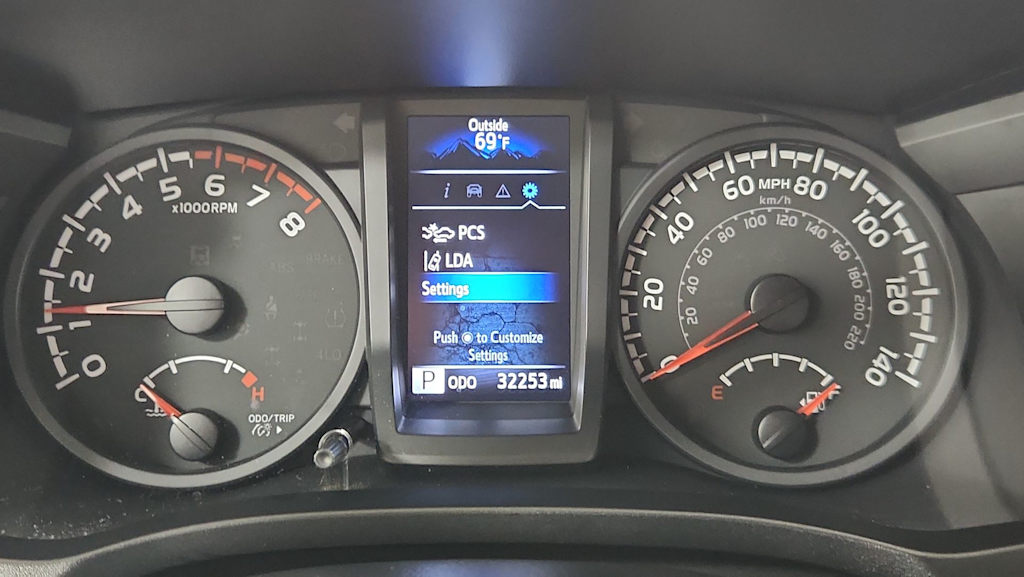 Thumbnail: 2022 Toyota Tacoma - 16
