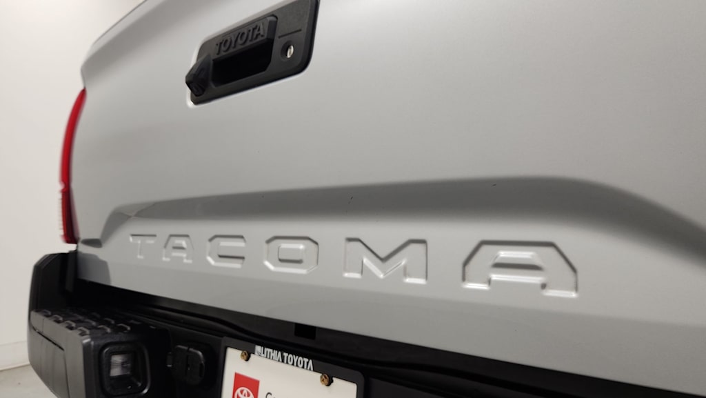 Thumbnail: 2022 Toyota Tacoma - 28