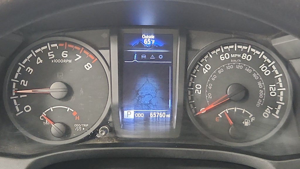 Thumbnail: 2022 Toyota Tacoma - 15