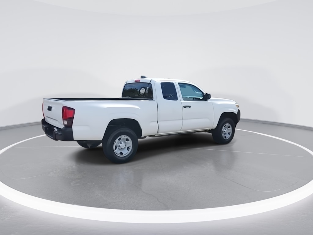 Thumbnail: 2022 Toyota Tacoma - 7