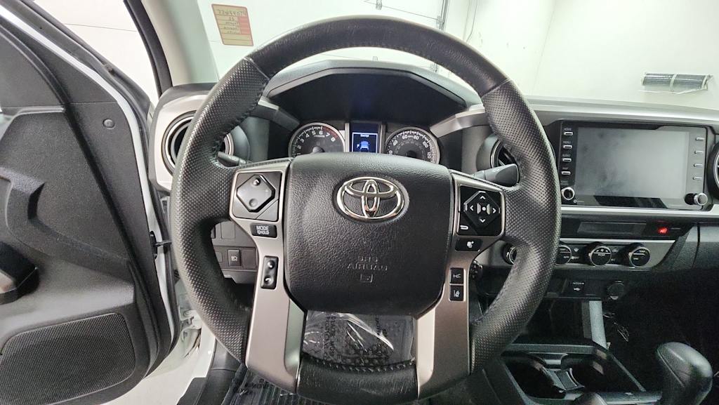 Thumbnail: 2022 Toyota Tacoma - 8
