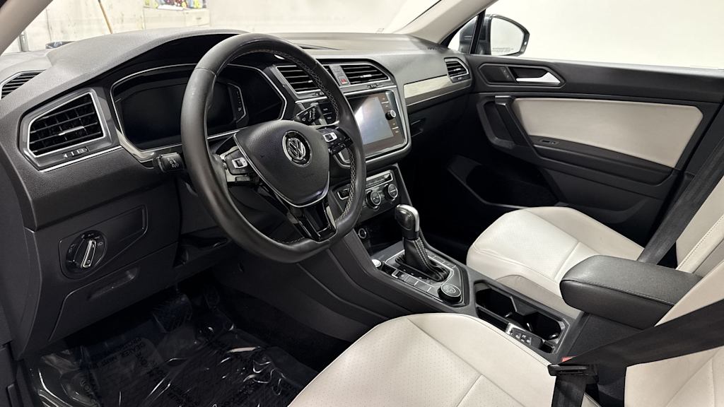 Thumbnail: 2021 Volkswagen Tiguan - 2