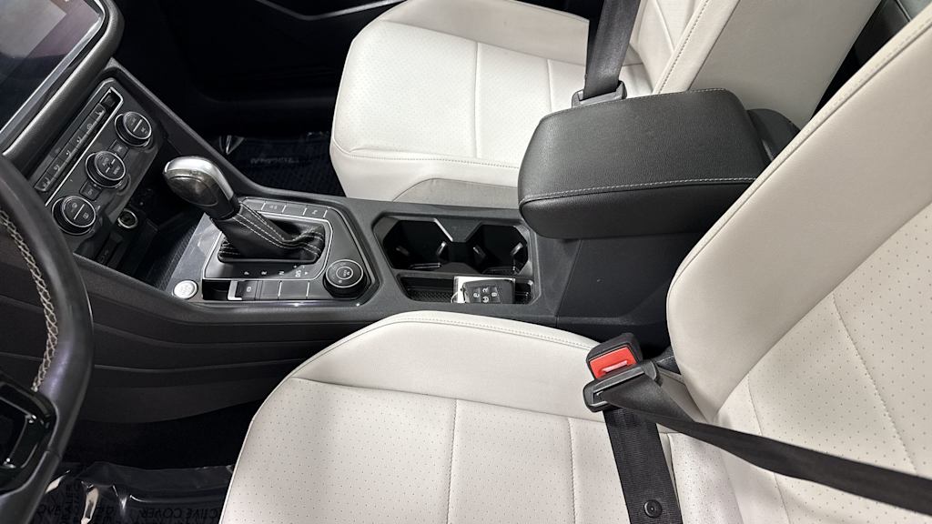 Thumbnail: 2021 Volkswagen Tiguan - 12