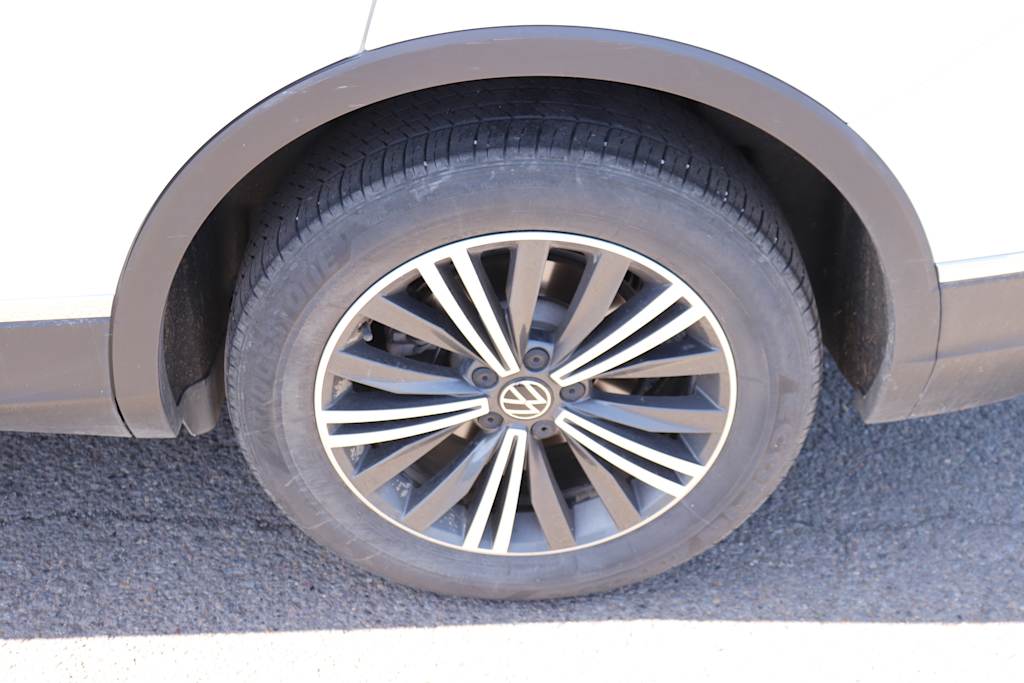 Thumbnail: 2024 Volkswagen Tiguan - 7