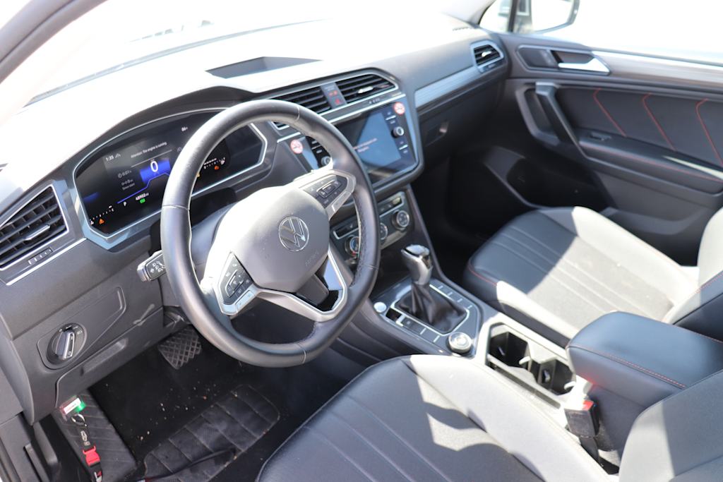Thumbnail: 2024 Volkswagen Tiguan - 2