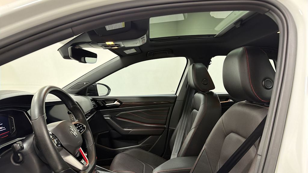 Thumbnail: 2023 Volkswagen Jetta - 28