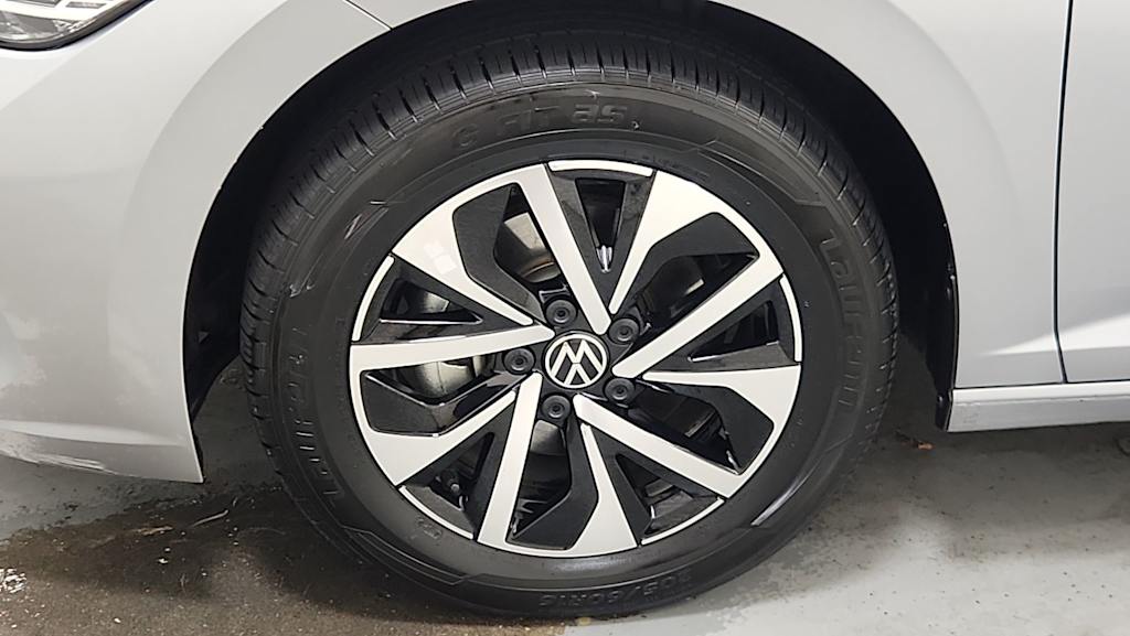 Thumbnail: 2024 Volkswagen Jetta - 6