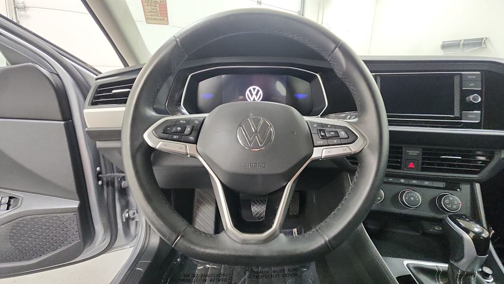 Thumbnail: 2024 Volkswagen Jetta - 8