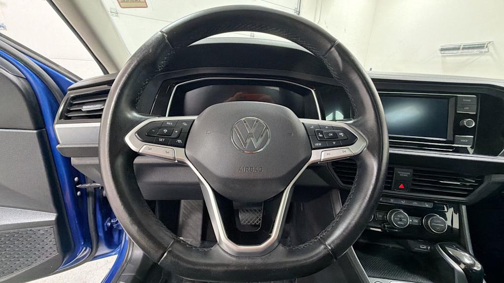 Thumbnail: 2024 Volkswagen Jetta - 8