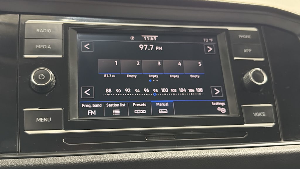 Thumbnail: 2021 Volkswagen Jetta - 14