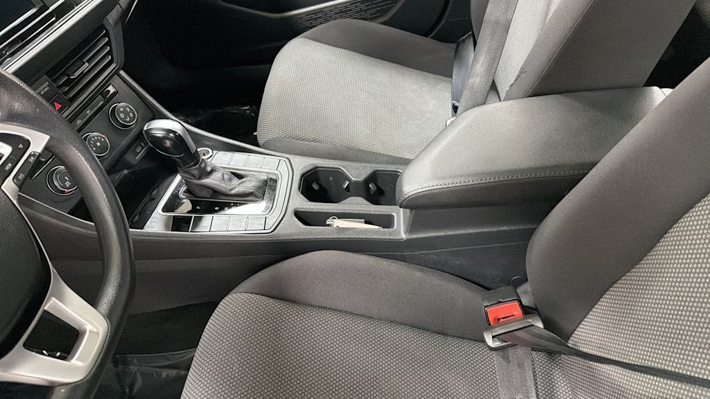 Thumbnail: 2021 Volkswagen Jetta - 11