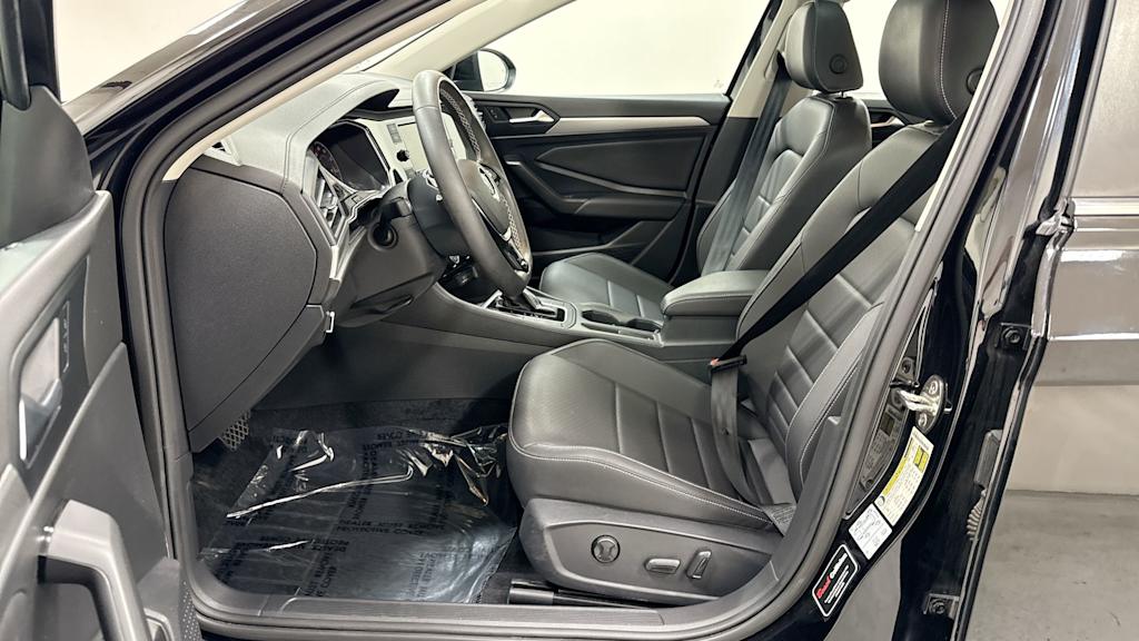 2021 Volkswagen Jetta SE 10