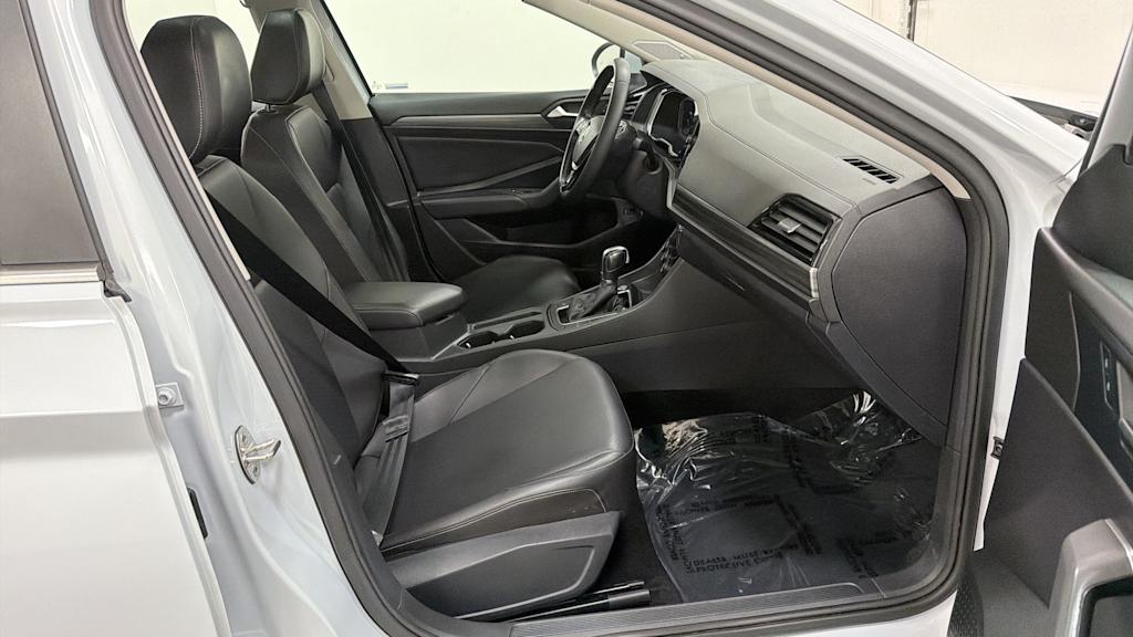 Thumbnail: 2019 Volkswagen Jetta - 31