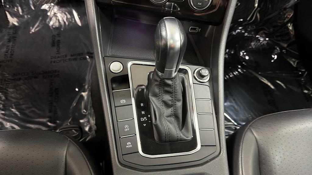 Thumbnail: 2019 Volkswagen Jetta - 15