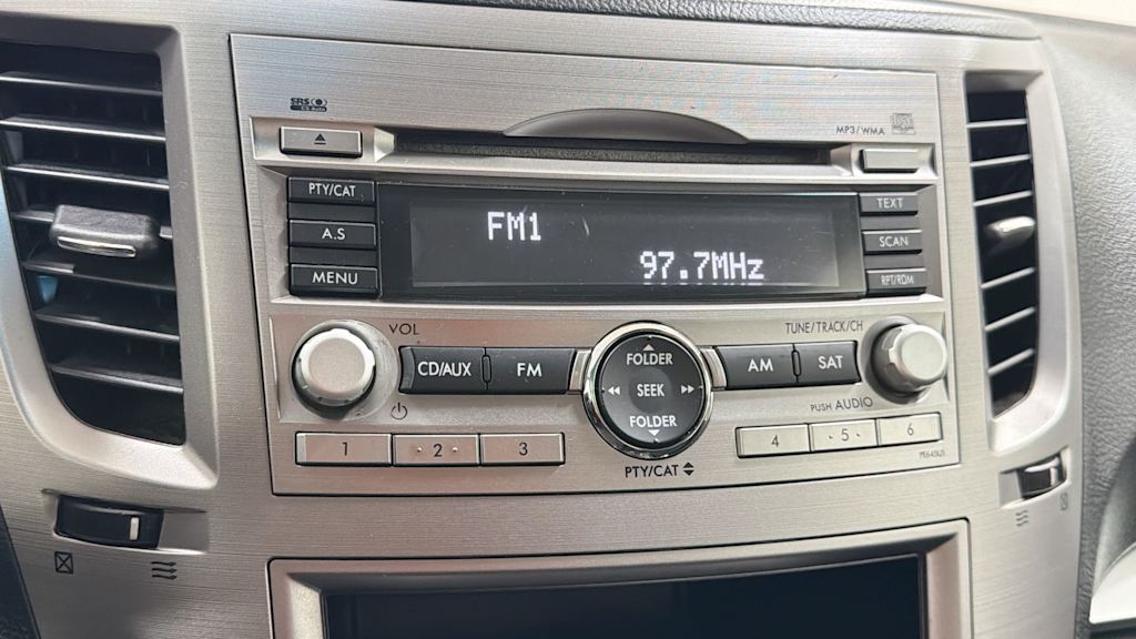 Thumbnail: 2010 Subaru Legacy - 15