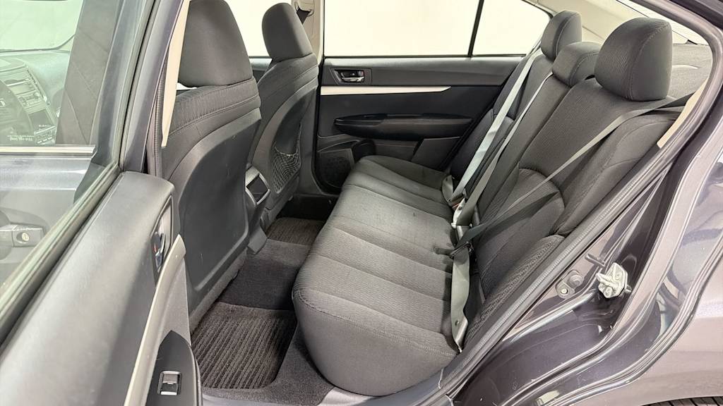Thumbnail: 2010 Subaru Legacy - 13