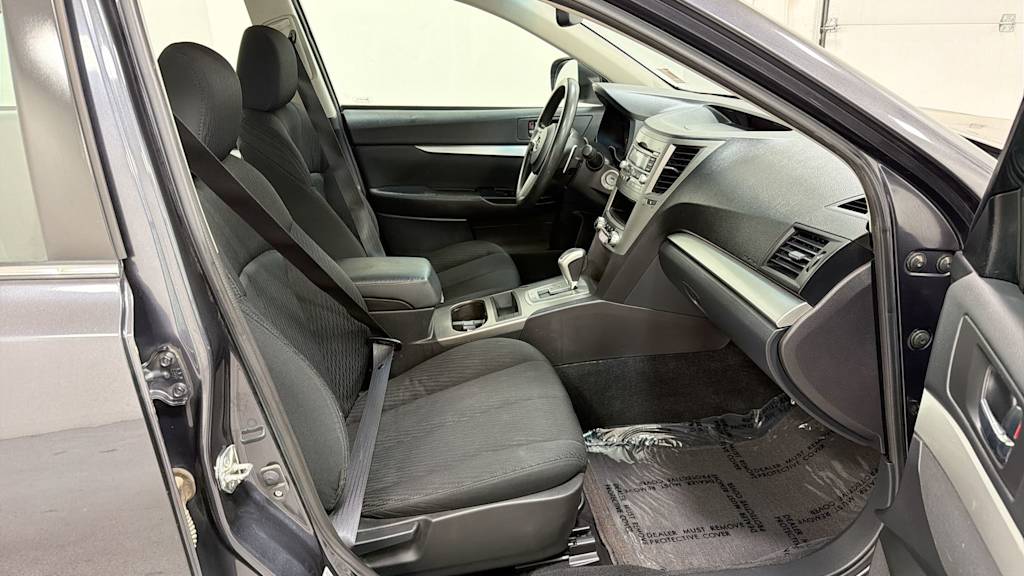Thumbnail: 2010 Subaru Legacy - 29