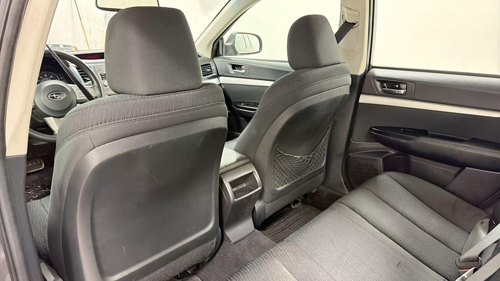 Thumbnail: 2010 Subaru Legacy - 28