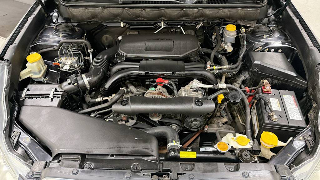 Thumbnail: 2010 Subaru Legacy - 9
