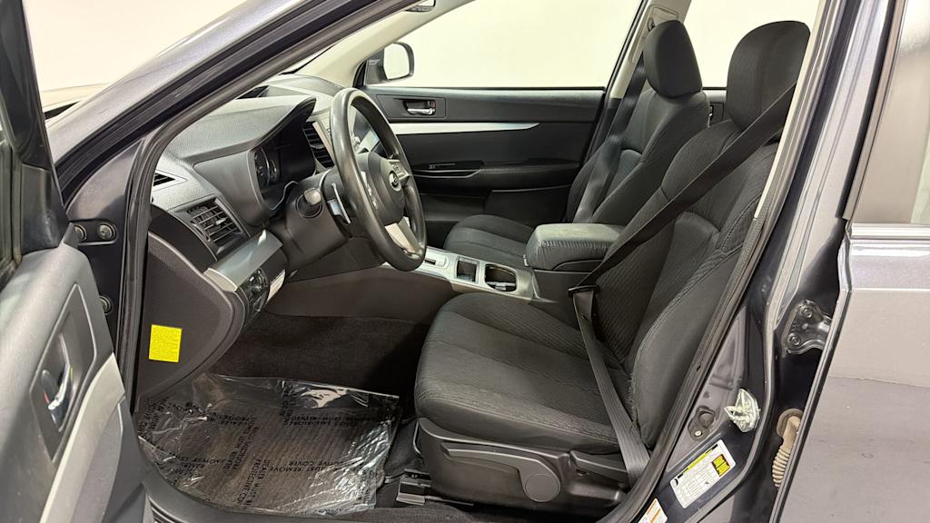 Thumbnail: 2010 Subaru Legacy - 11