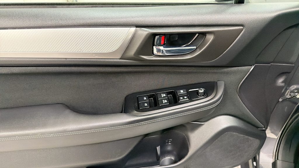 Thumbnail: 2018 Subaru Legacy - 26