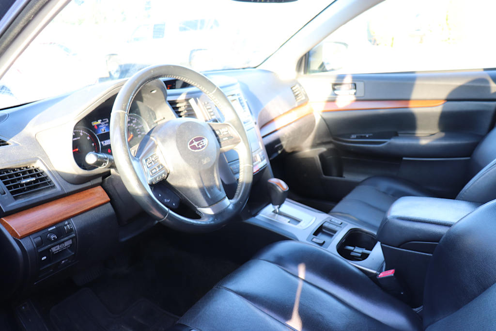 2014 Subaru Outback Limited 2
