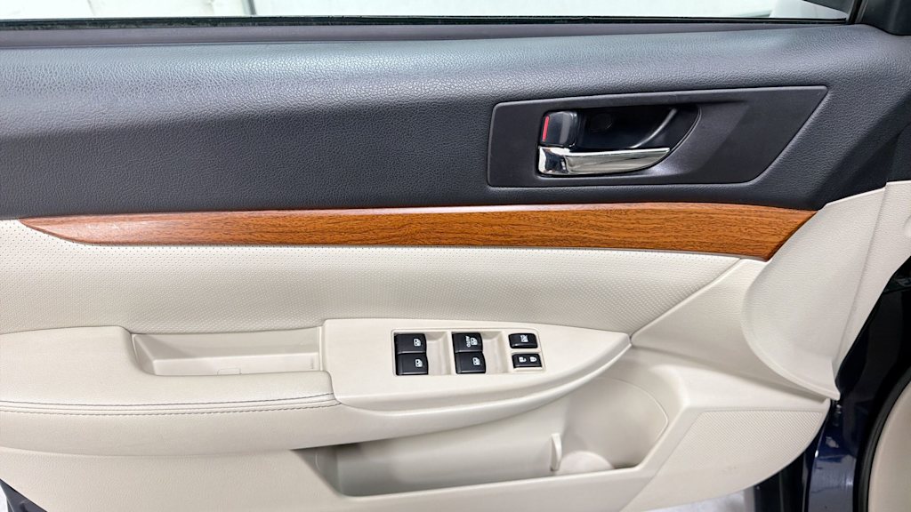 Thumbnail: 2014 Subaru Outback - 26