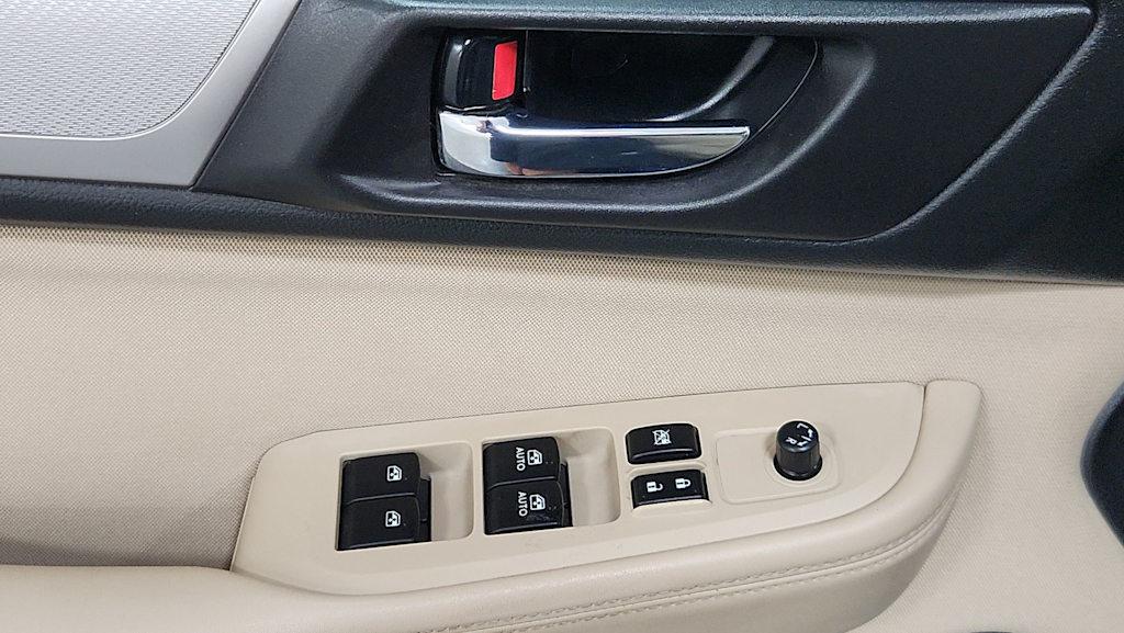 Thumbnail: 2016 Subaru Outback - 26
