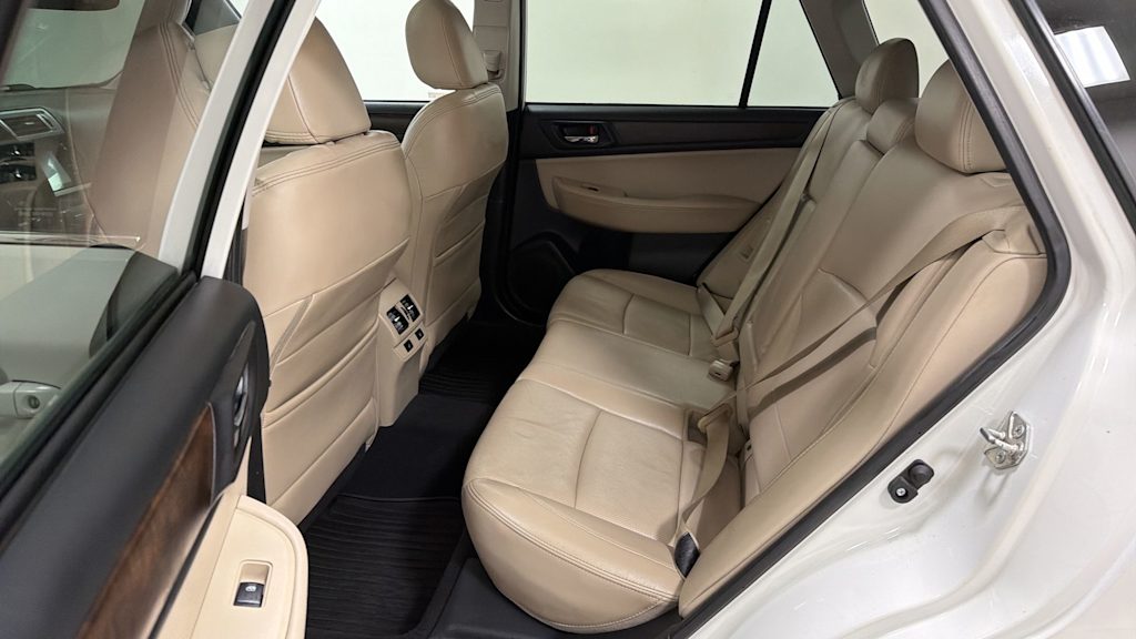 Thumbnail: 2015 Subaru Outback - 12