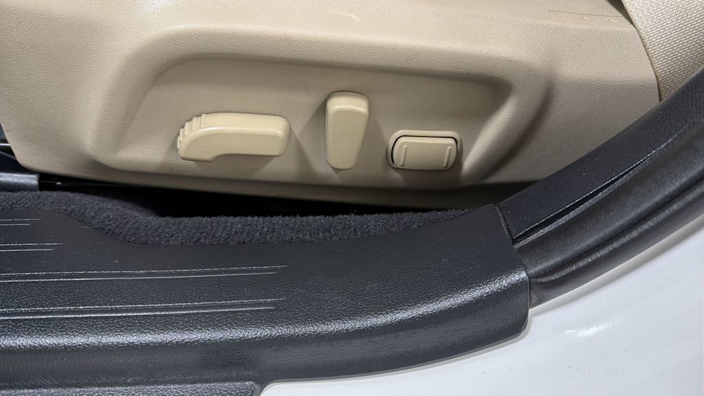 Thumbnail: 2015 Subaru Outback - 25