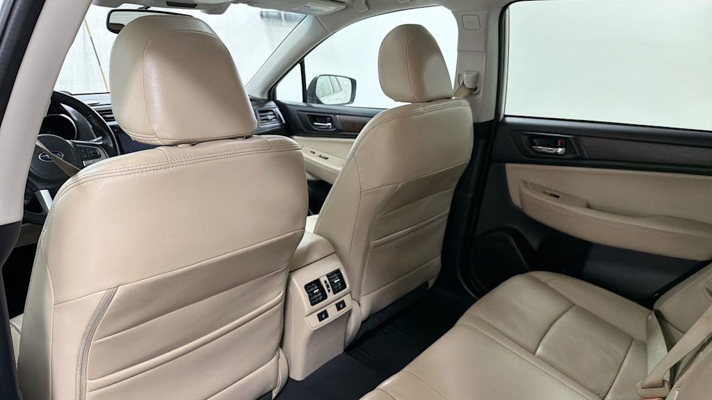 Thumbnail: 2015 Subaru Outback - 31