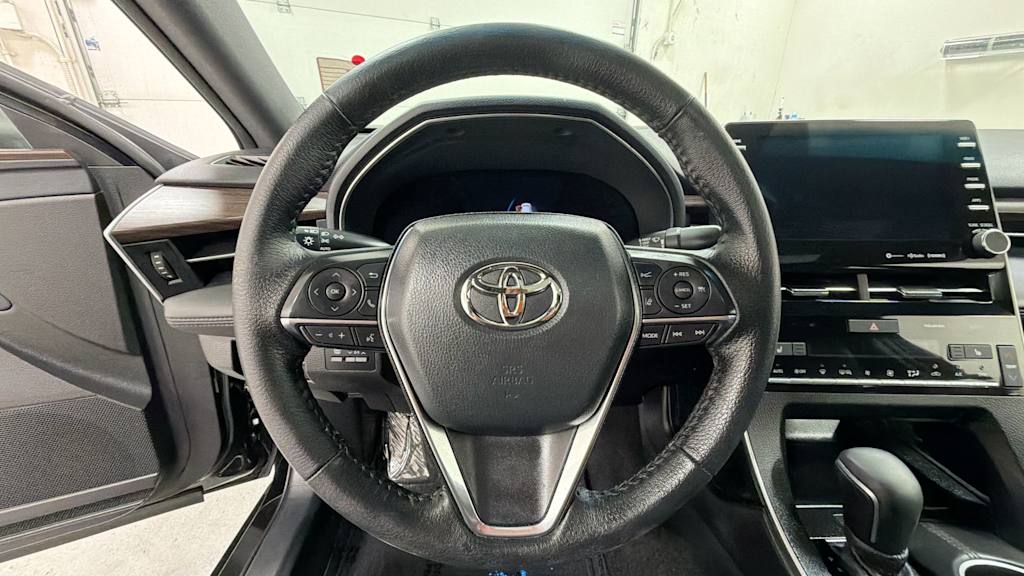 Thumbnail: 2022 Toyota Avalon - 9
