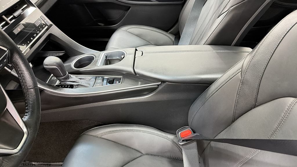 Thumbnail: 2022 Toyota Avalon - 11