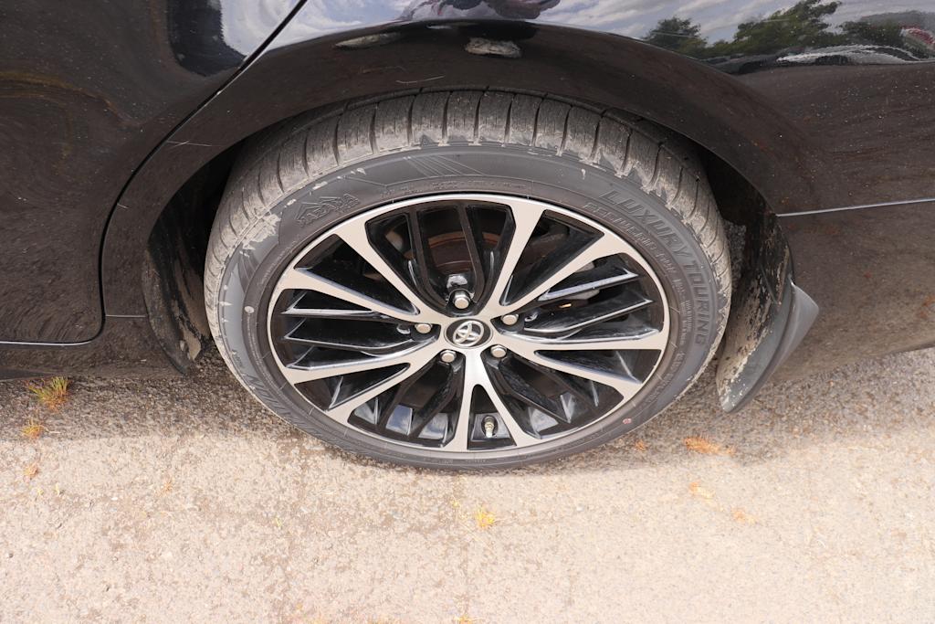 Thumbnail: 2019 Toyota Camry - 7