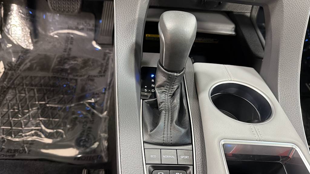 Thumbnail: 2019 Toyota Avalon - 16