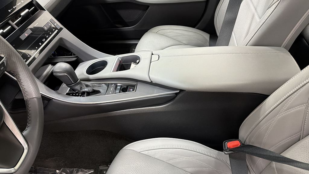 Thumbnail: 2019 Toyota Avalon - 13