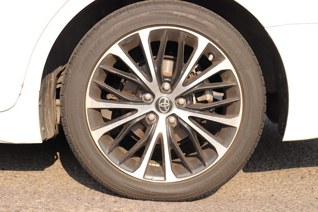 Thumbnail: 2018 Toyota Camry - 7