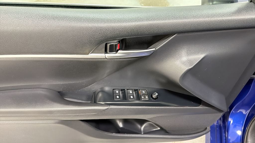 Thumbnail: 2018 Toyota Camry - 26