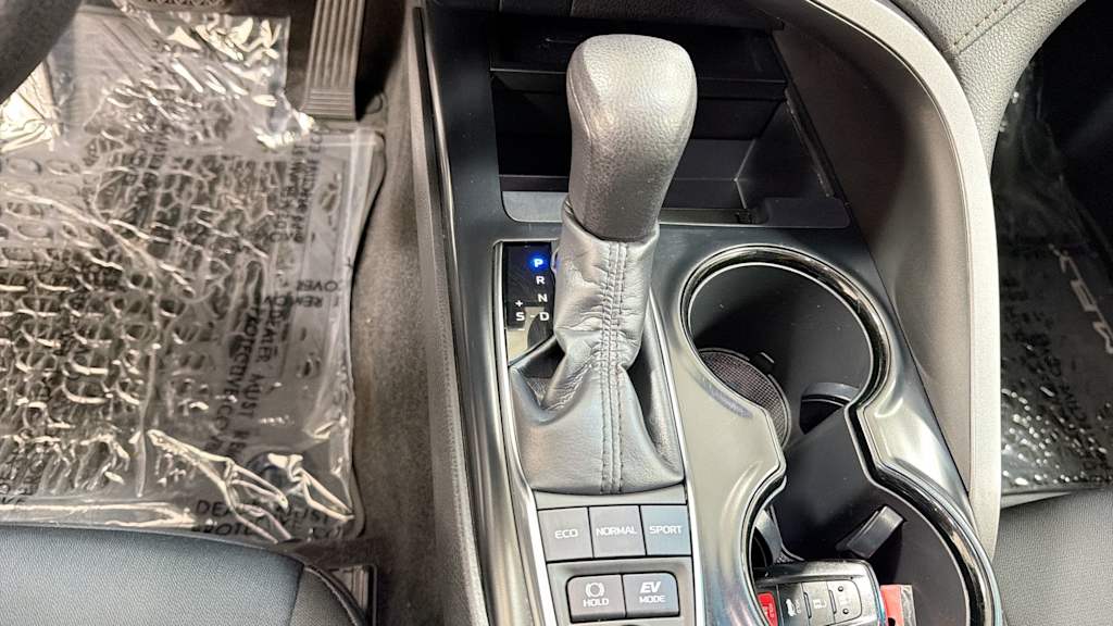 Thumbnail: 2018 Toyota Camry - 15