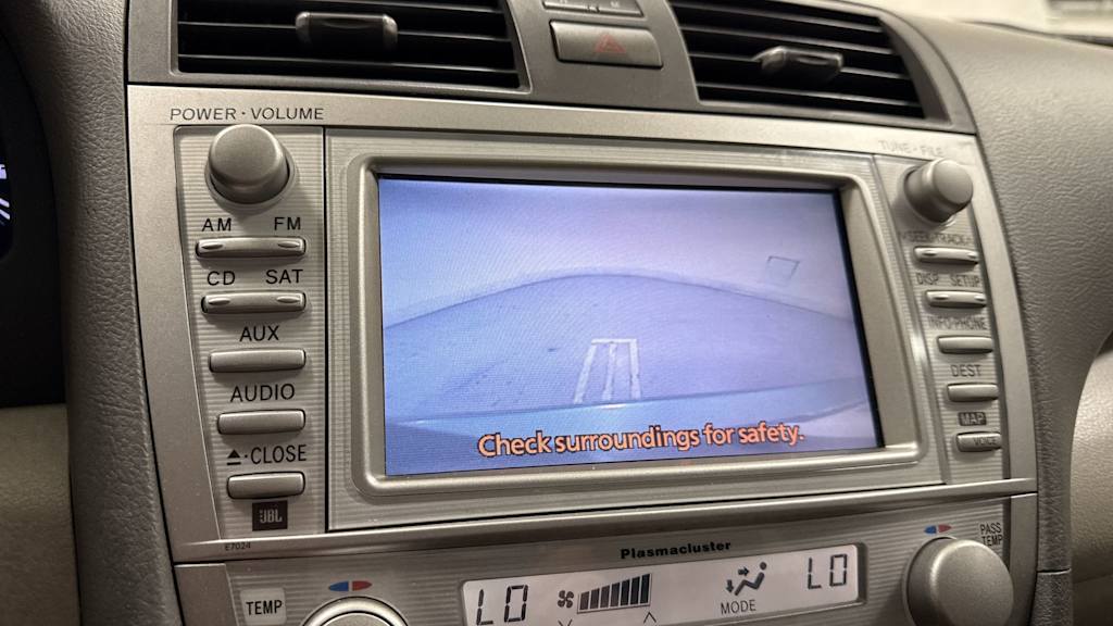 Thumbnail: 2011 Toyota Camry - 27