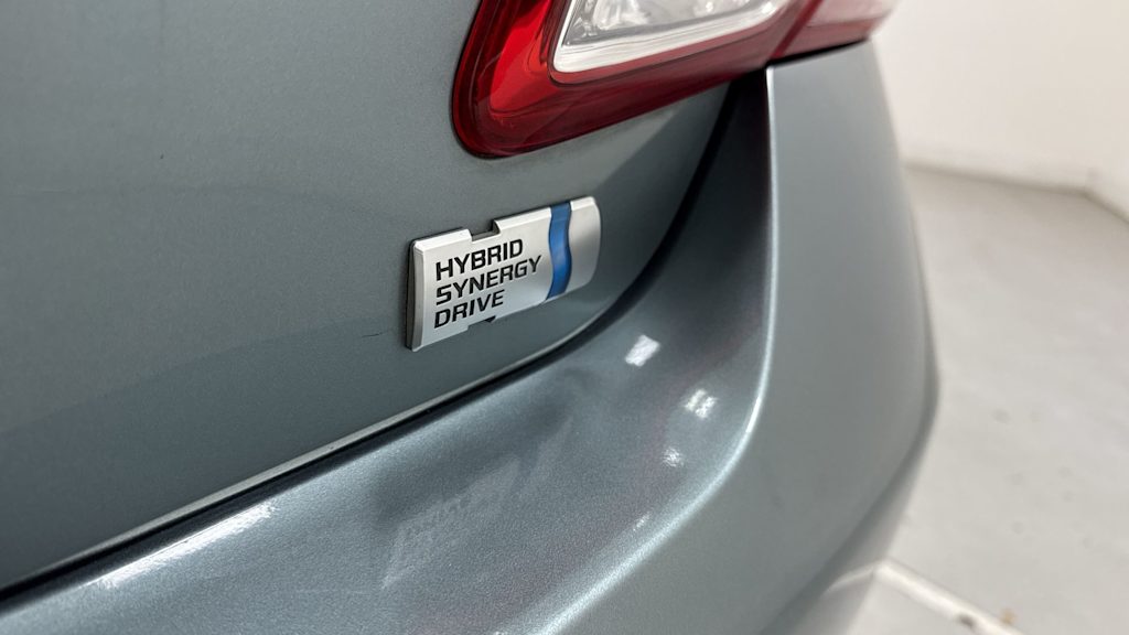 Thumbnail: 2011 Toyota Camry - 6