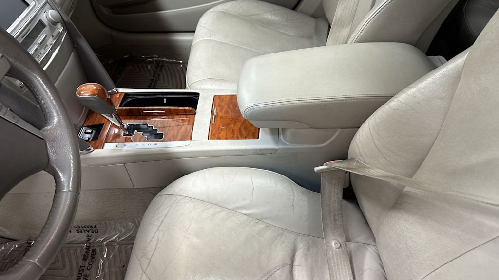 Thumbnail: 2011 Toyota Camry - 11