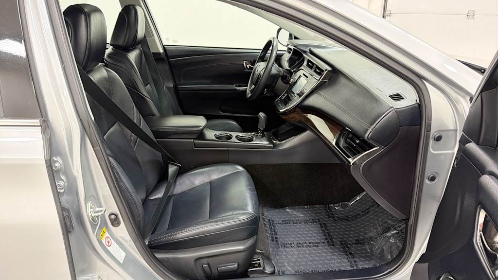 Thumbnail: 2015 Toyota Avalon - 32